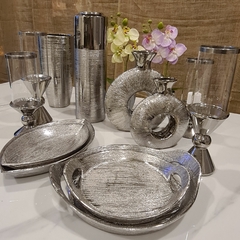 Imagen de Bandeja redonda con asas plata ceramica rayado grande 31cm