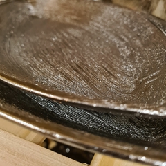 Bandeja hoja plata ceramica rayado chica 28cm - comprar online