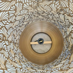 Imagen de Lampara de mesa calada hojas bronce conica grande 54cm