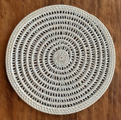 Individual de Rattan blanco calado circular 35cm