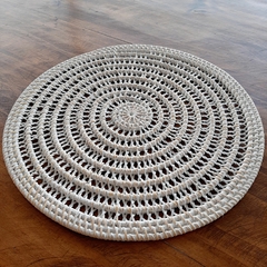 Individual de Rattan blanco calado circular 35cm - tienda online