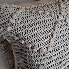 Almohadon handira pompon rombos 40x40cm en internet