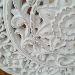 FLOREN mandala escultura madera con flores TALLADA BLANCA GRANDE en internet