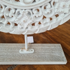 FLOREN mandala escultura madera con flores TALLADA BLANCA GRANDE - kazaru
