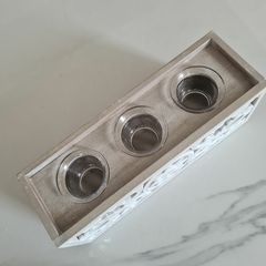 MARLO Portavela candelabro triple madera calada - comprar online