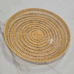 Bandeja Rattan redonda calada natural 30cm - kazaru