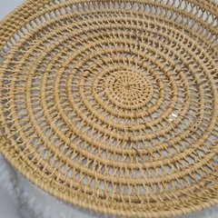 Imagen de Bandeja Rattan redonda calada natural 30cm