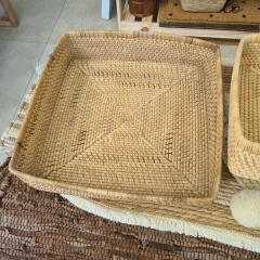 Bandeja Rattan cuadrada grande 40cm - comprar online