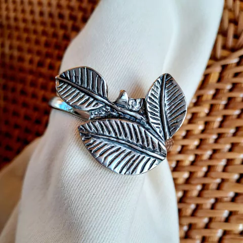 Juego de 12 servilleteros 3 hojas plata viejo 4cm