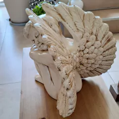 Angel sentado cerámica beige 26cm en internet