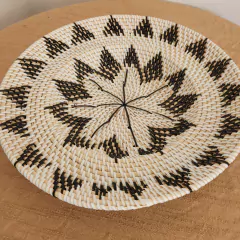 Plato de sitio blanco y negro 30cm