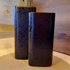 Florero plano ceramica negro chico - kazaru