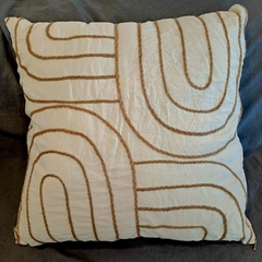 Almohadon Africa rayitas 70x70cm