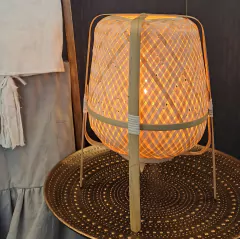 Lampara de mesa apolo Bambú con patas 38cm