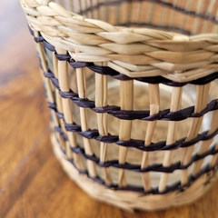 Imagen de Vaso Posavela Rattan combinado negro y vidrio calado grande 10cm