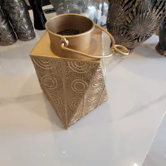 Portavela Fanal Dorado Chico Chapa con Manija 26Cm