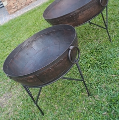 Fogonero Cuenco de Hierro 2 manijas pie y parrilla de la India 60Cm en internet