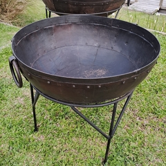 Fogonero Cuenco de Hierro 2 manijas pie y parrilla de la India 60Cm