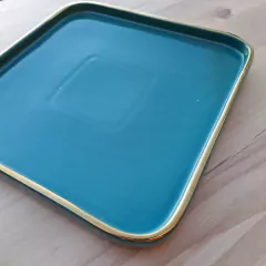Bandeja Merida Color Verde Cuadrada Detalle 25cm - kazaru