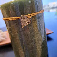 Velas Karpatos Verde Grande con Dije Corazón 10cm en internet
