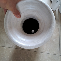 Jarron Blanco brillante con cuello grande 85cm - tienda online