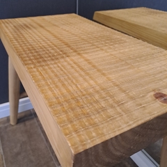 Banquito Cincel Lustre Madera 56cm - tienda online