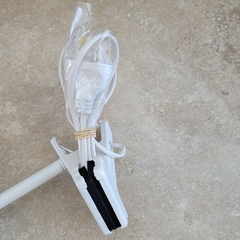 Lampara Olivia Clip blanco 25x10cm