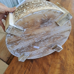 Centro mesa tallado en madera con patas 35cm - tienda online