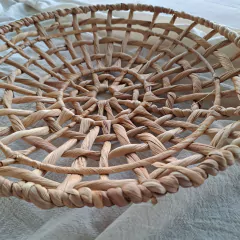 Bandeja Momo Redonda Caladas Banano Mediana 35cm en internet