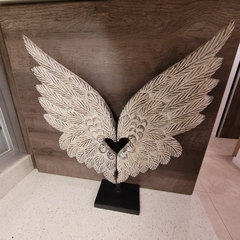 Alas de Madera Tallada en Pedestal 53cm - comprar online