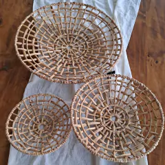 Bandeja Momo Redonda Caladas Banano Mediana 35cm - tienda online