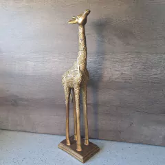 Jirafa color bronce 40cm en internet