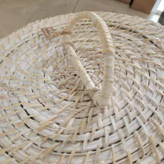 Cesto Rattan Blanco con asas y tapa chico 32X43cm - comprar online
