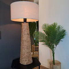 Lampara de mesa Jacinto 84cm - comprar online