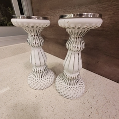 Imagen de Candelabro de vidrio blanco gastado 24cm