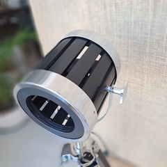 Lámpara de Pie Tripode negro y plata 70mm - tienda online
