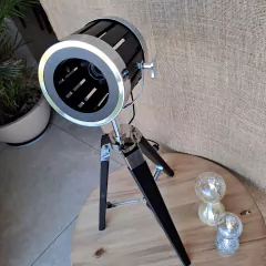 Imagen de Lámpara de Pie Tripode negro y plata 70mm