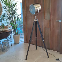 Lampara tripode reflector spot plata patas negras 150cm - kazaru