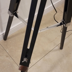 Lampara tripode reflector spot plata patas negras 150cm en internet