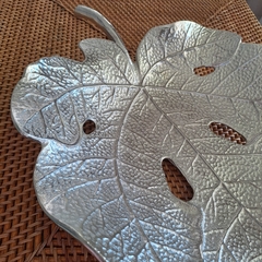 Centro de Aluminio Hoja Triangular 38cm - kazaru