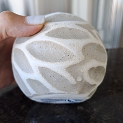 Esfera hojas chicas D10cm cerámica rústica en internet