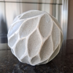 Esfera hojas grandes D12cm cerámica rústica - comprar online