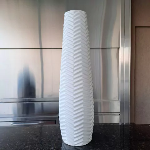 Florero zigzag blanco brillante cerámica 13x13x50cm