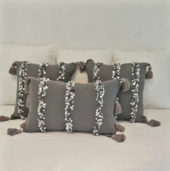 Almohadón Nilo Gris 30x50cm - comprar online