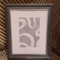 Portarretratos simil madera gris Arade Black 20x25cm - comprar online