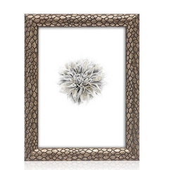 Portarretrato escamas bronce viejo Grey Cosmopolitan 20x25cm - comprar online