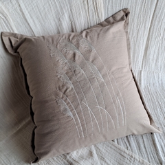 Almohadon Tusor bordado 50x50cm - comprar online