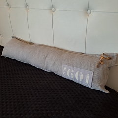 Almohadon Nido Stamp con cuero 120x30cm - tienda online