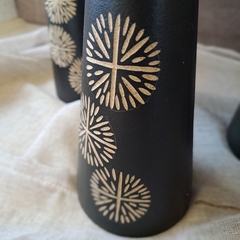 Candelabro Posavela Madera Negro Estampado 20Cm en internet