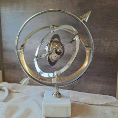 Globo Esfera Armilar Celestial Aluminio Base Ceramica 40Cm - comprar online